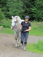 Janni ja Rico kävelyllä, kuva Camilla Laine